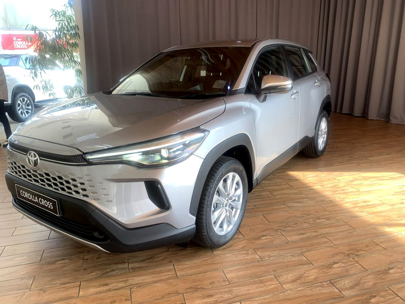 TOYOTA COROLLA CROSS 1.8 Xi , image 2