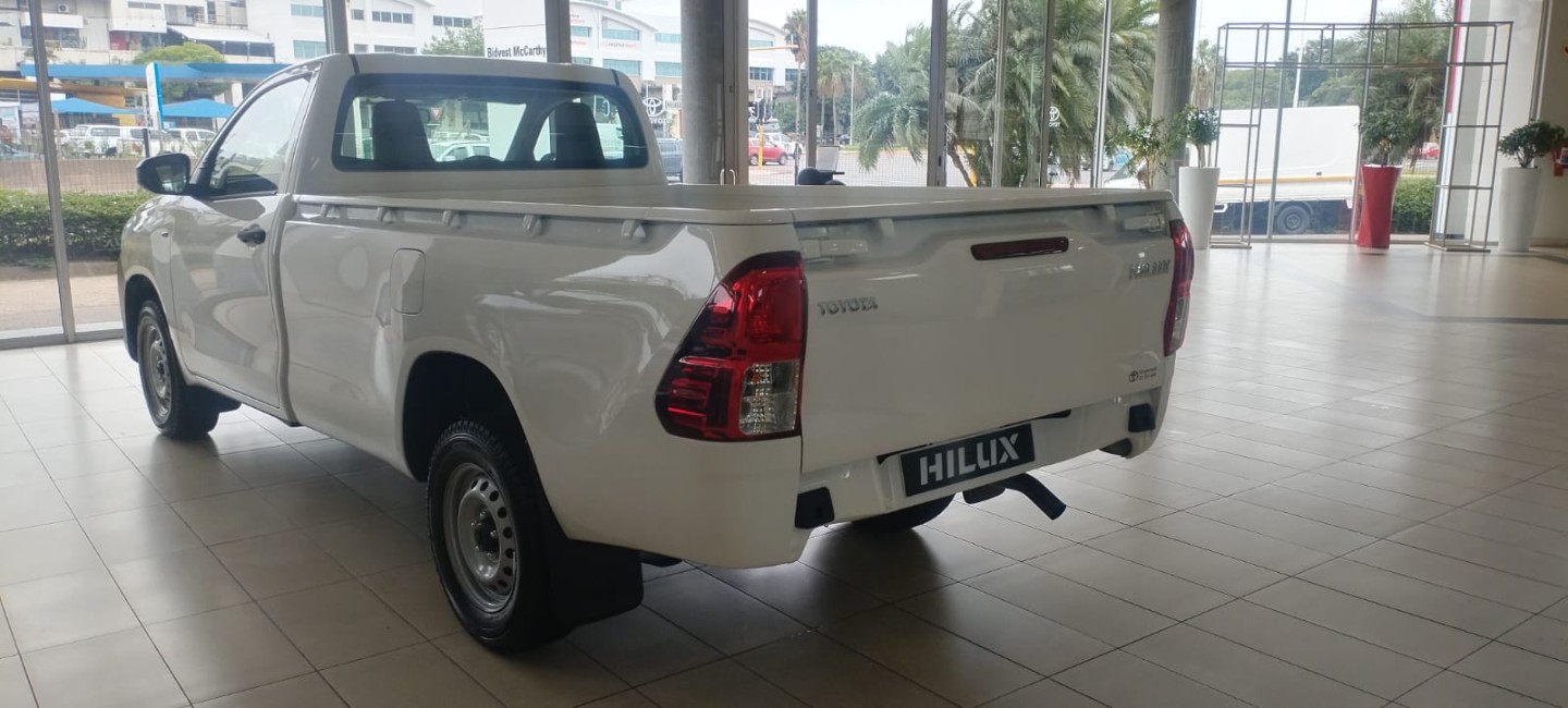 TOYOTA HILUX 2.4 GD S A/C P/U S/C, image 2