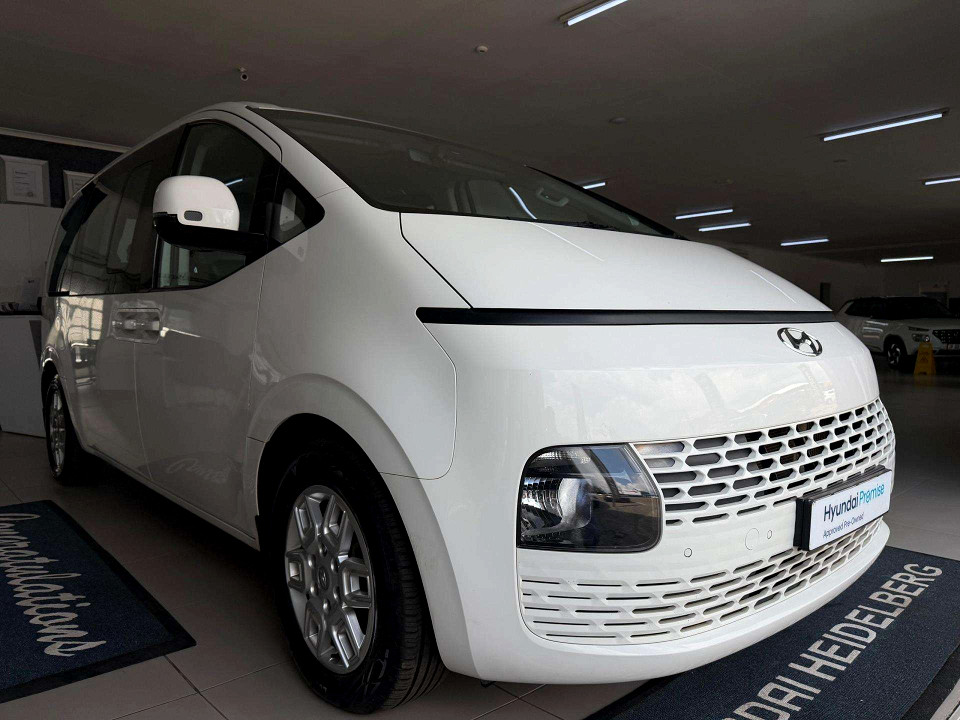 HYUNDAI STARIA 2.2D EXECUTIVE A/T , image 2