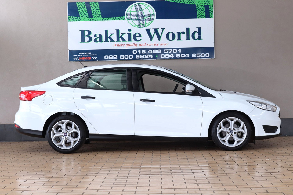 FORD FOCUS 1.0 ECOBOOST TREND, image 2