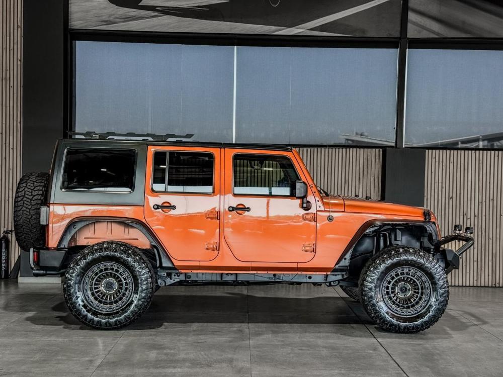 Jeep Wrangler 3.8L Sahara, image 2