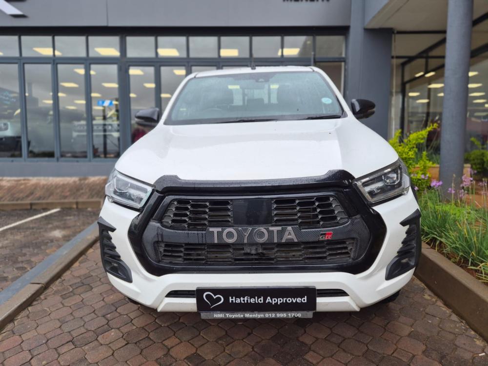 Toyota Hilux 2.8 GD6 4X4 GR-S AT, image 2