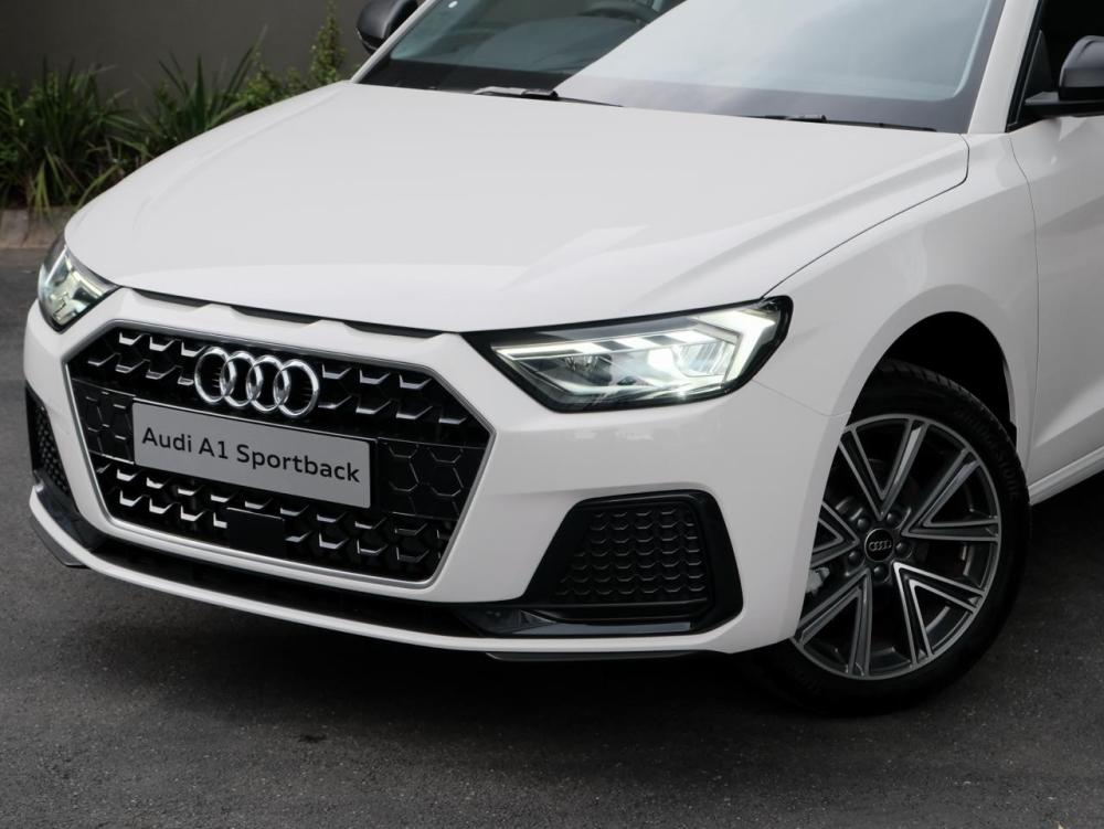 Audi A1 Sportback Advanced 30 TFSI S tronic, image 2