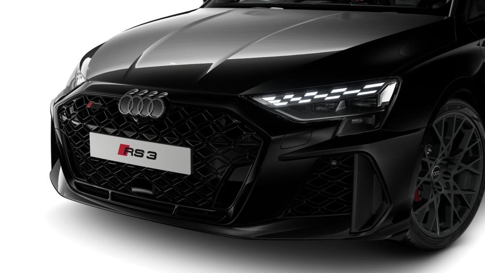 Audi RS3 Sportback Carbon Edition TFSI quattro S tronic, image 2