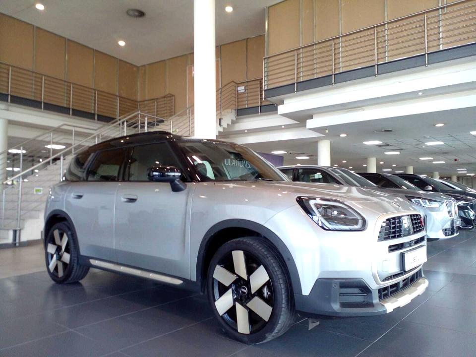 MINI COOPER COUNTRYMAN S ALL4 (U25), image 1