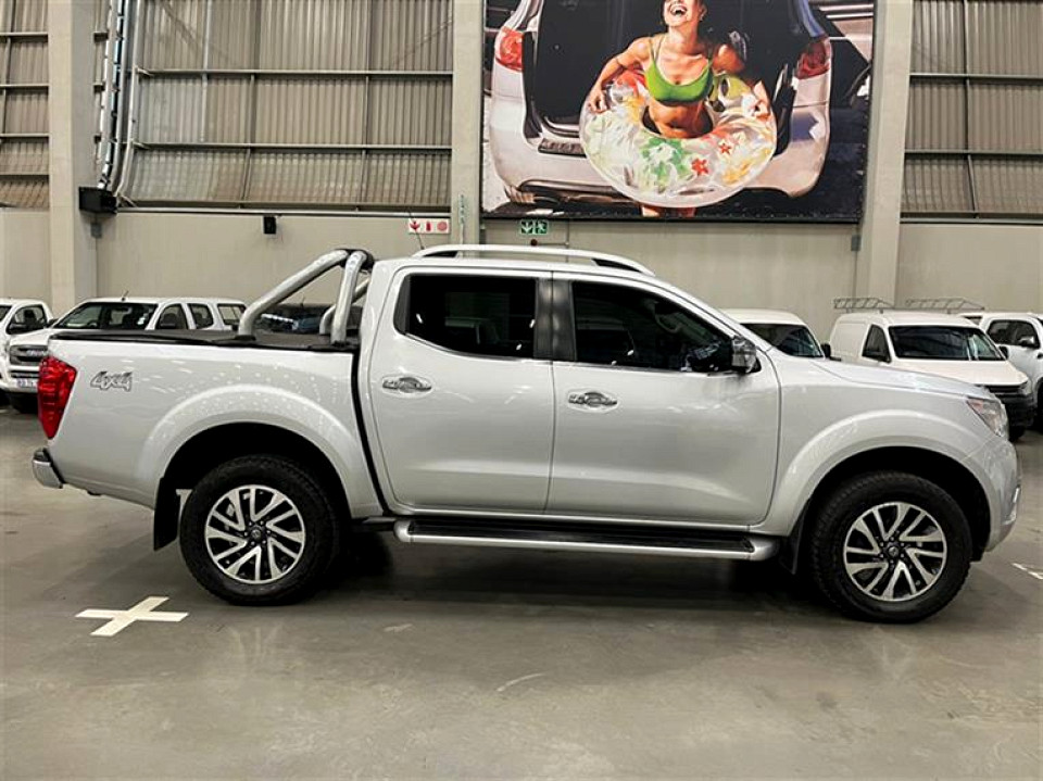 NISSAN NAVARA 2.3D LE 4X4 A/T P/U D/C, image 2