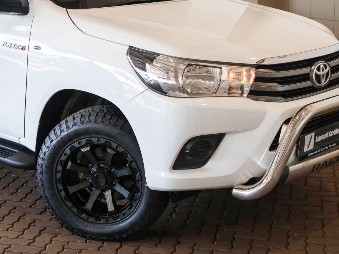 TOYOTA HILUX 2.4 GD-6 RB SRX P/U D/C, image 2