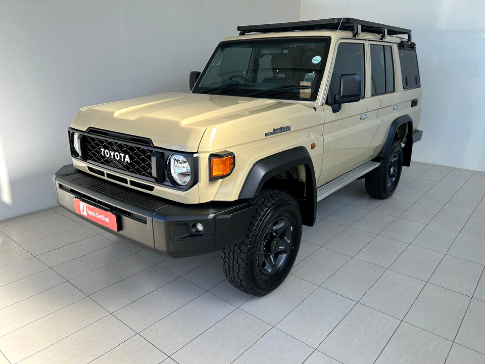 TOYOTA LANDCRUISER 76 2.8 GD-6 S/W A/T, image 2