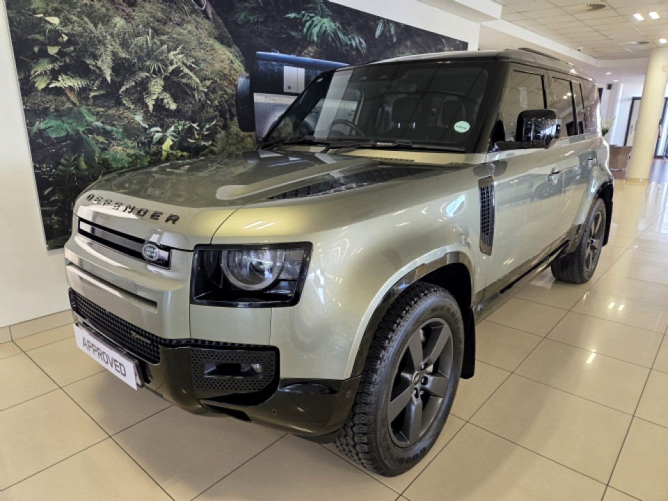 LAND ROVER DEFENDER 110 D300 HSE X-DYNAMIC, image 1