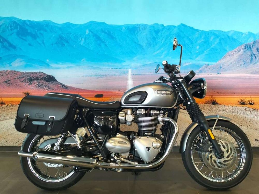 Triumph Bonneville T120, image 1