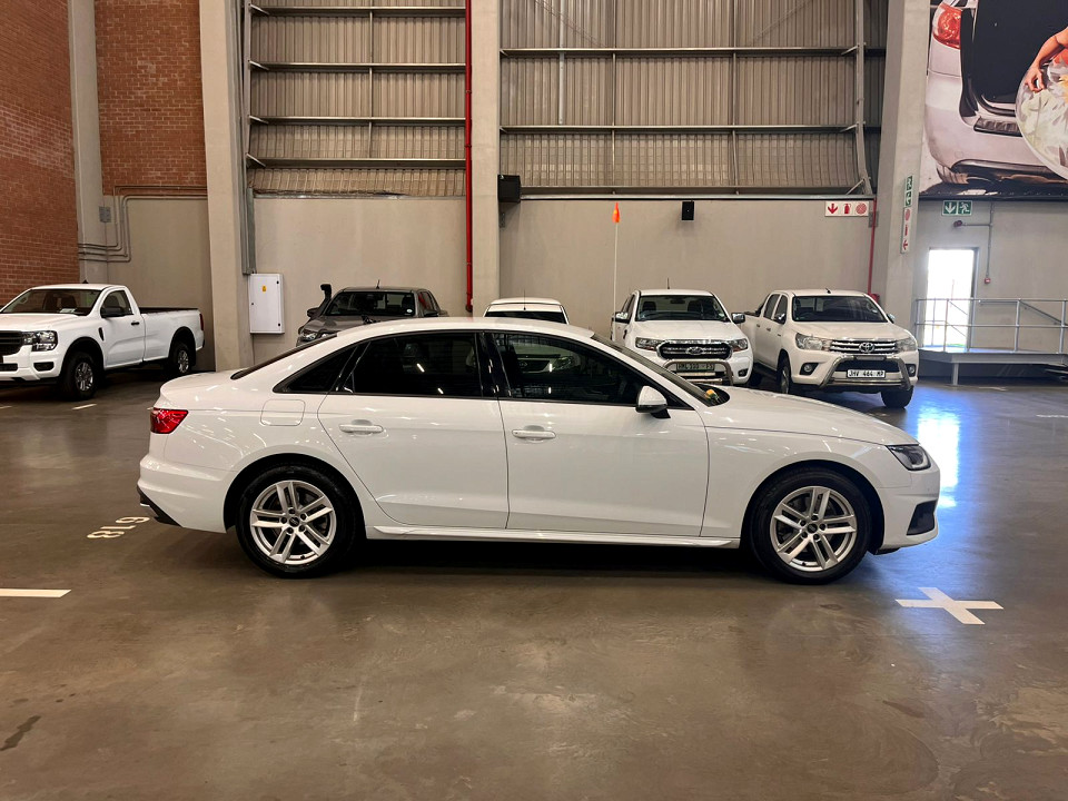 AUDI A4 2.0T FSI STRONIC (35 TFSI), image 2