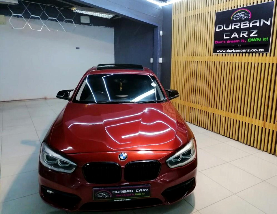 BMW 118i 5-door Sport auto, image 1