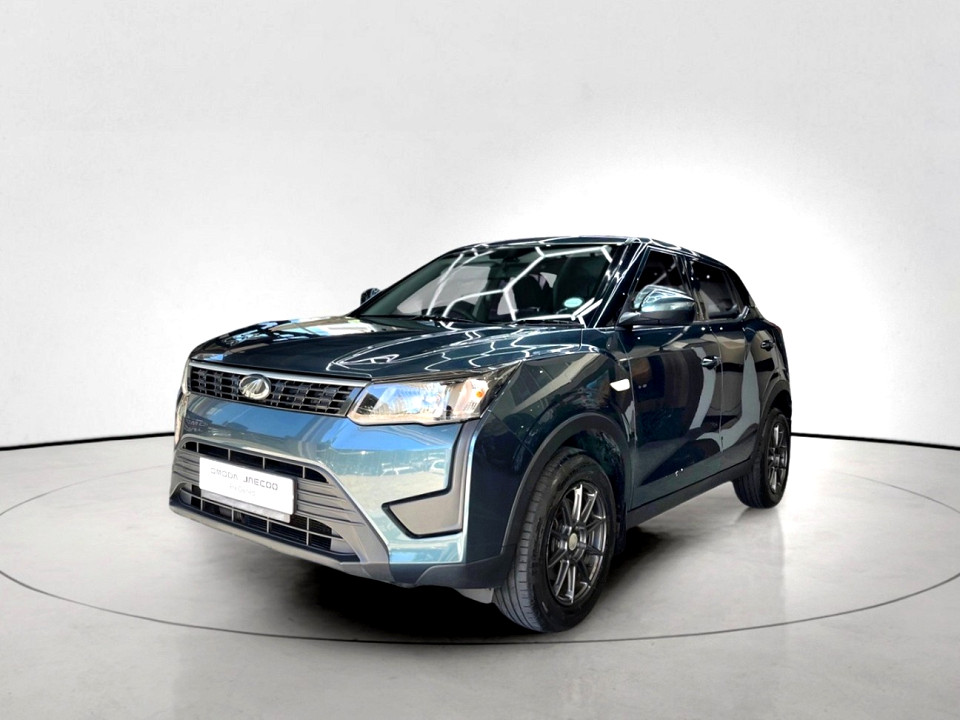 MAHINDRA XUV300 1.5D (W4), image 1