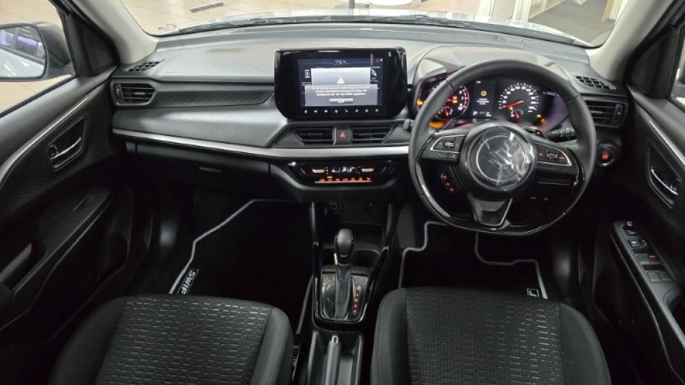 Suzuki Swift 1.2 GLX CVT, image 2