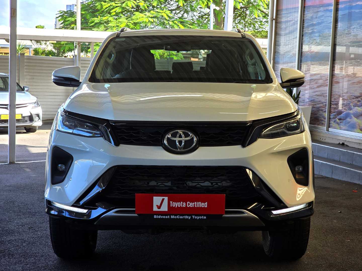TOYOTA  FORTUNER 2.4GD-6 R/B A/T, image 2