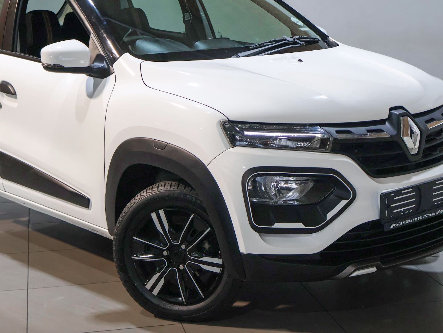 RENAULT KWID 1.0 CLIMBER 5DR AMT, image 2
