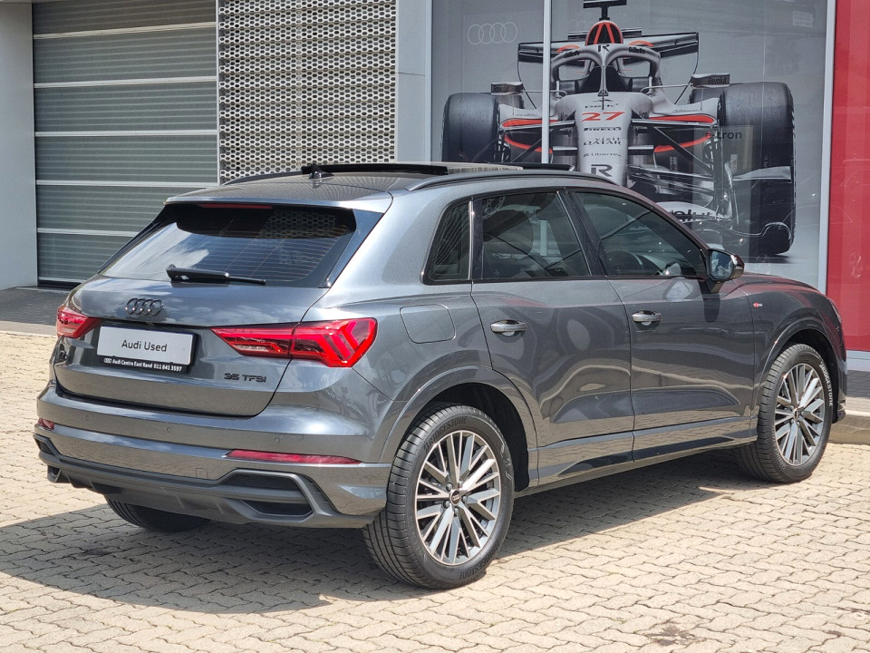 AUDI Q3 35 TFSI STRONIC BLACK EDITION, image 2