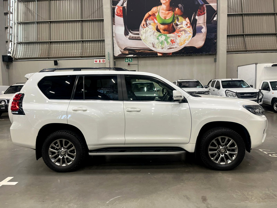 Toyota Land Cruiser Prado 3.0DT VX, image 2