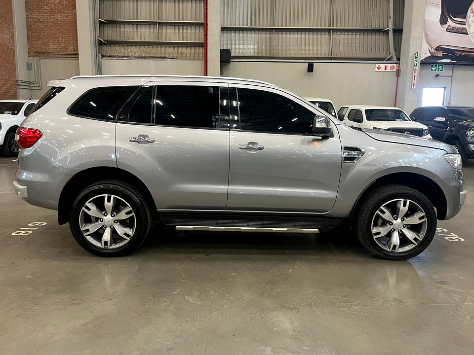 FORD EVEREST 3.2 TDCi LTD 4X4 A/T, image 2