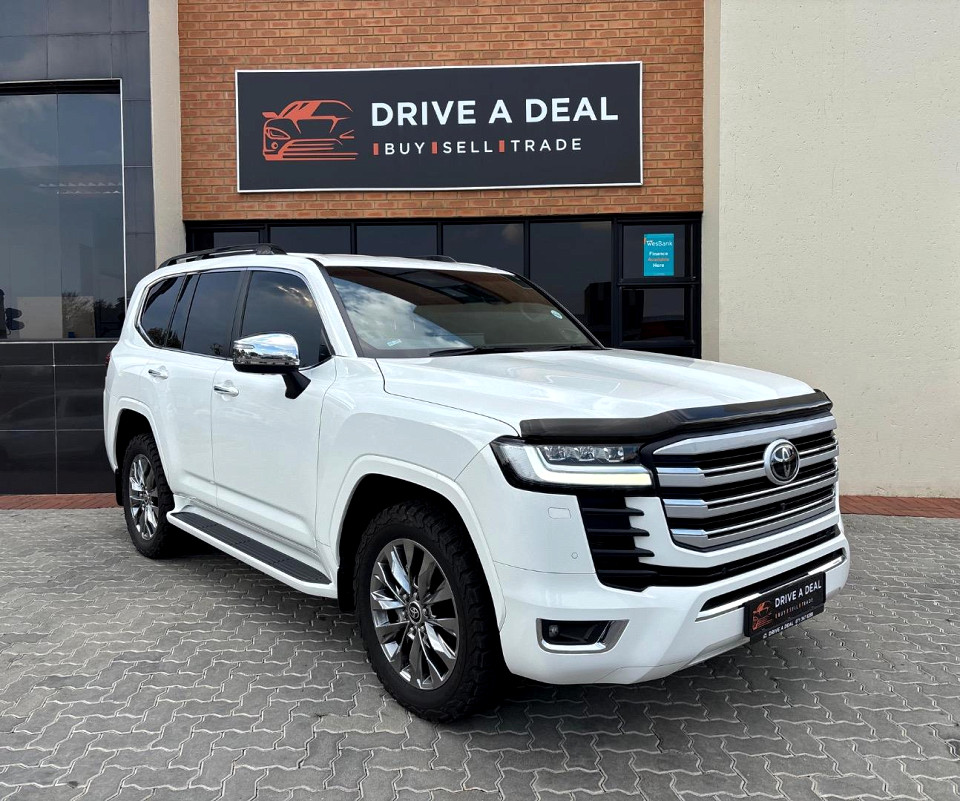 TOYOTA LANDCRUISER 300 V6 3.3D ZX, image 1