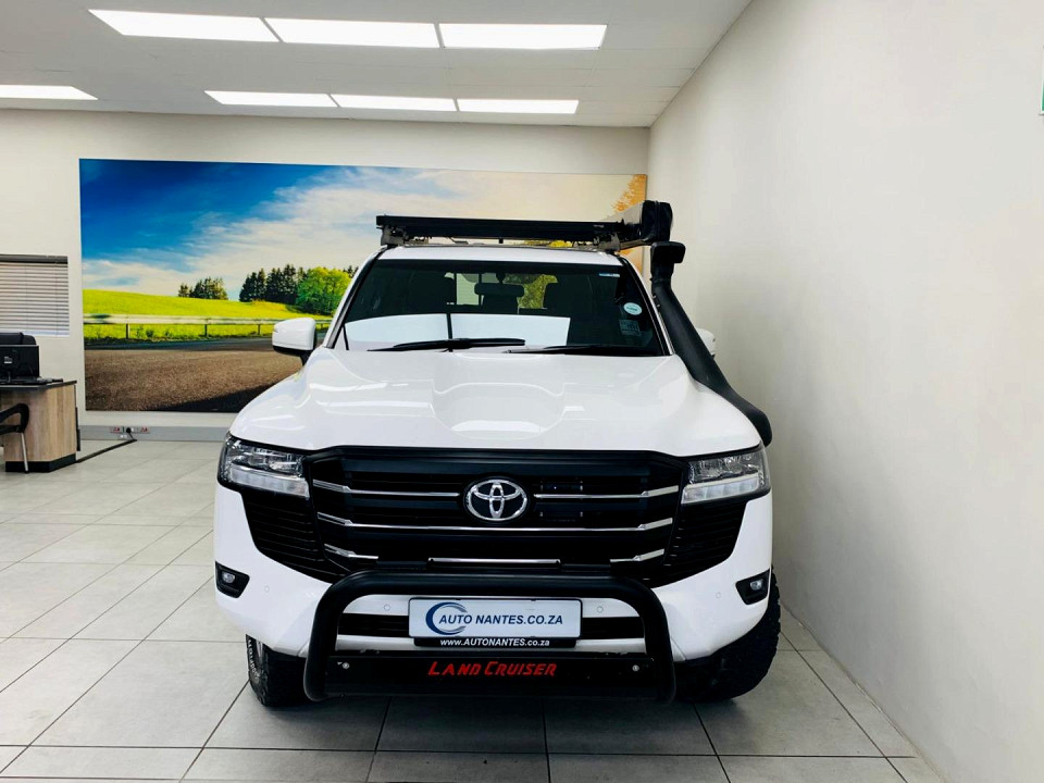 TOYOTA LANDCRUISER 300 V6 3.3D GX-R, image 2