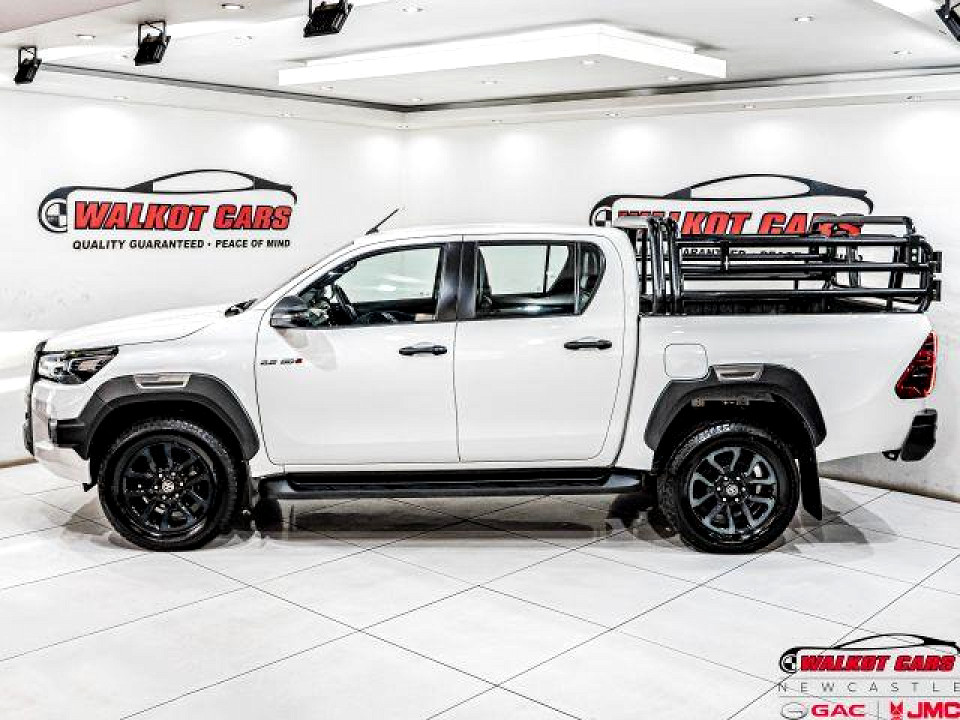 TOYOTA HILUX 2.8 GD-6 RB LEGEND A/T P/U D/C, image 2