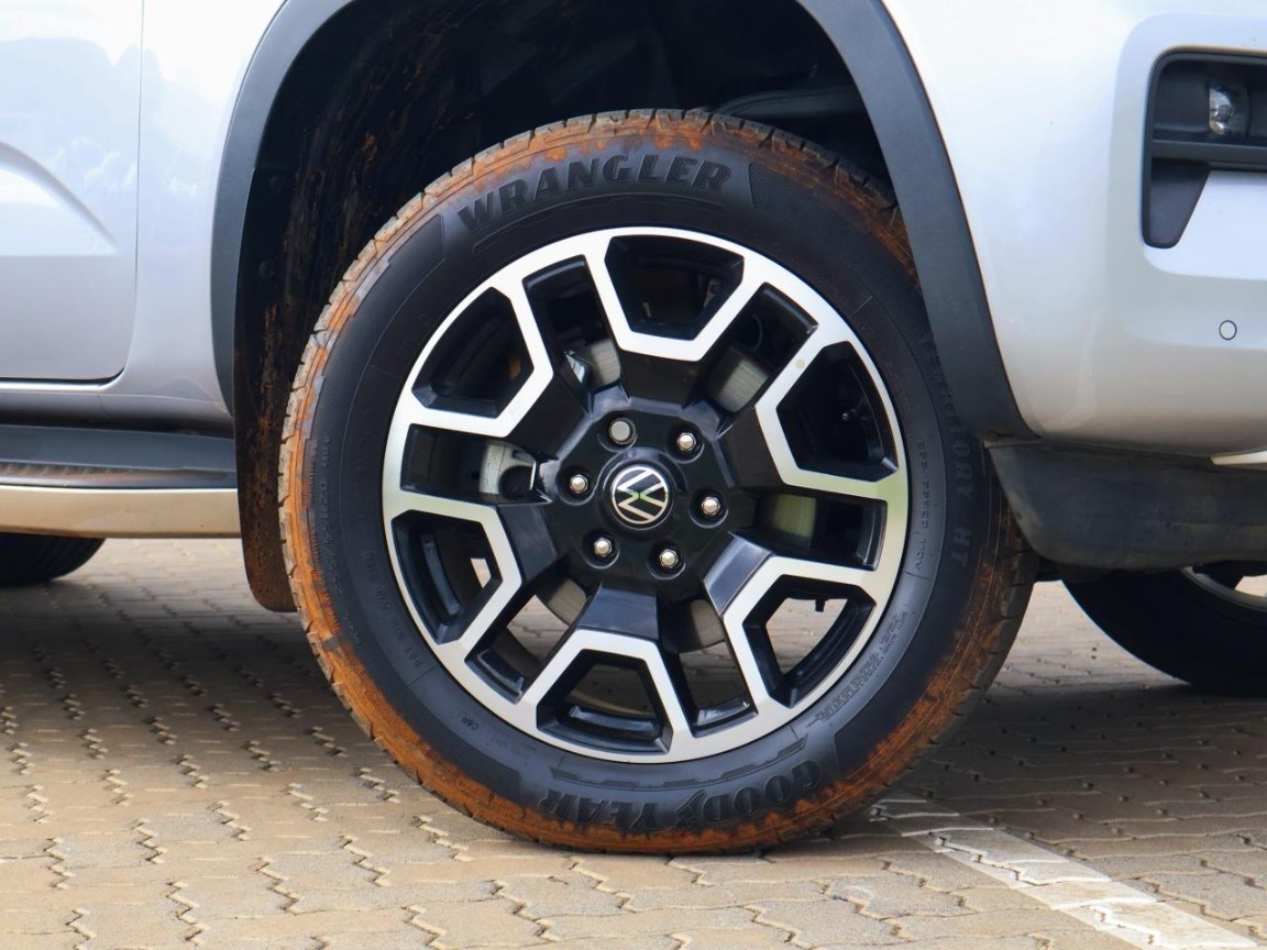 VOLKSWAGEN AMAROK 3.0TDI V6 184KW 4MOT STYLE A/T D/C P/U, image 2