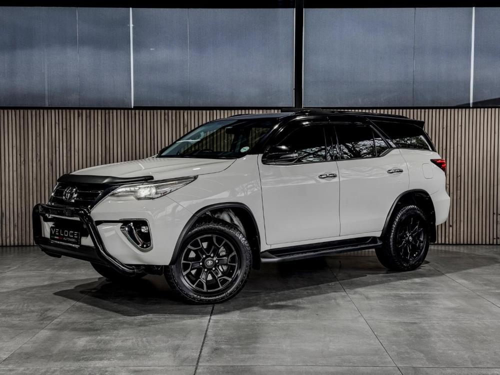 TOYOTA FORTUNER 2.8GD-6 EPIC BLACK A/T, image 1