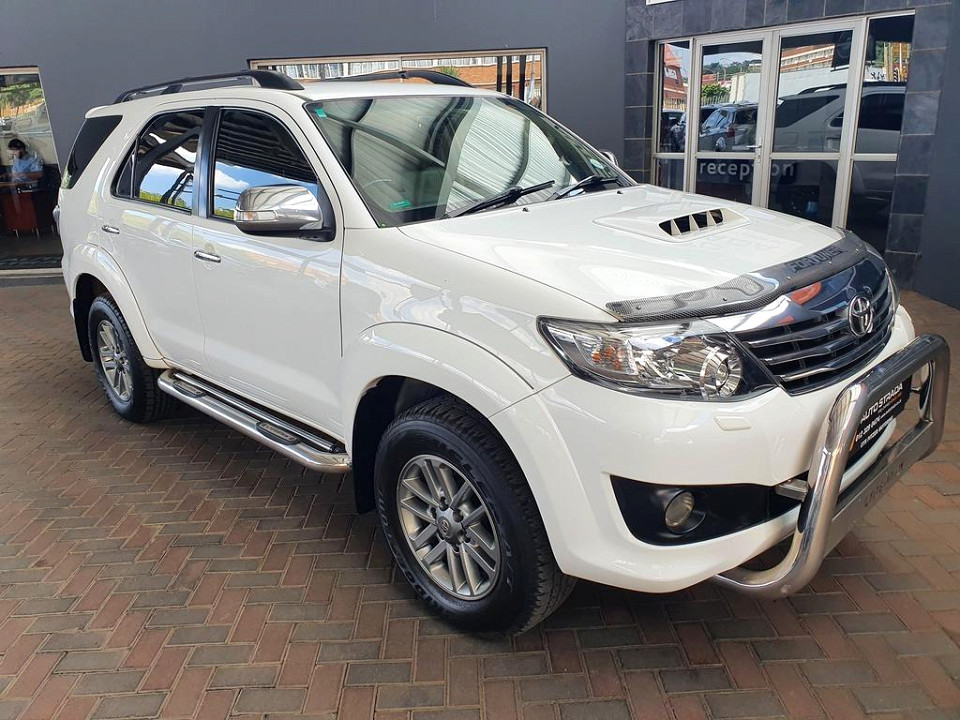 Toyota Fortuner 3.0D-4D R/B auto, image 1