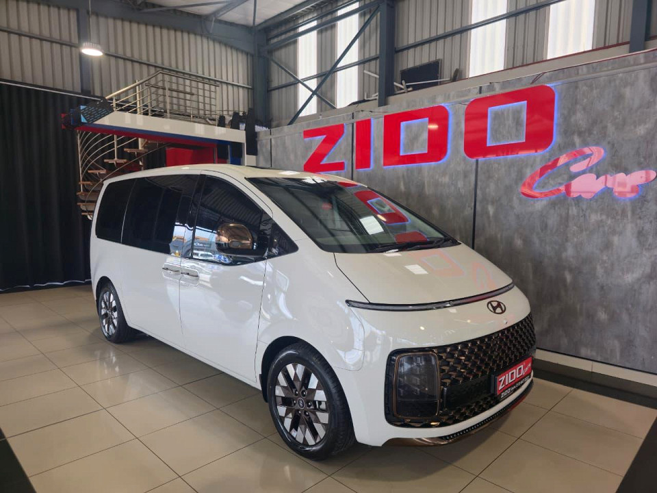 HYUNDAI STARIA 2.2D LUXURY A/T, image 1