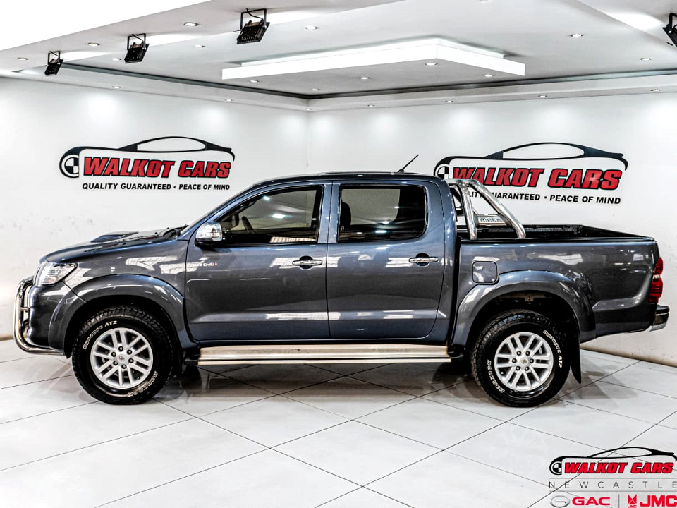 TOYOTA HILUX 3.0D-4D RAIDER R/B A/T P/U D/C, image 2