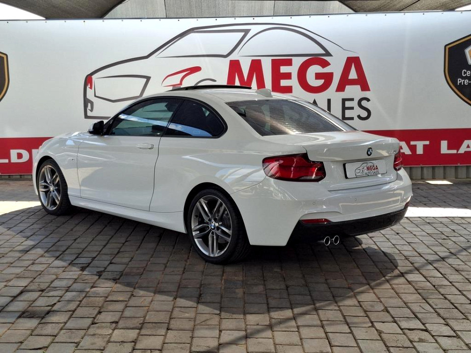 BMW 220i coupe M Sport auto, image 2