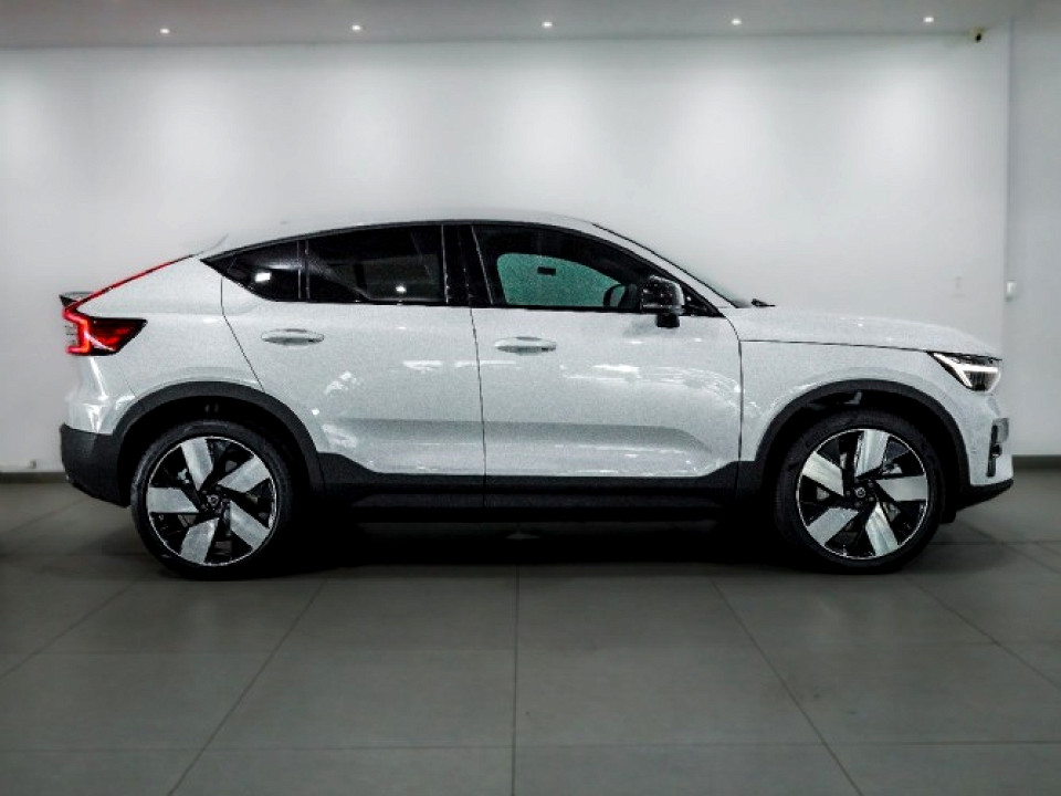 VOLVO C40 RECHARGE TWIN PURE ELECTRIC, image 2