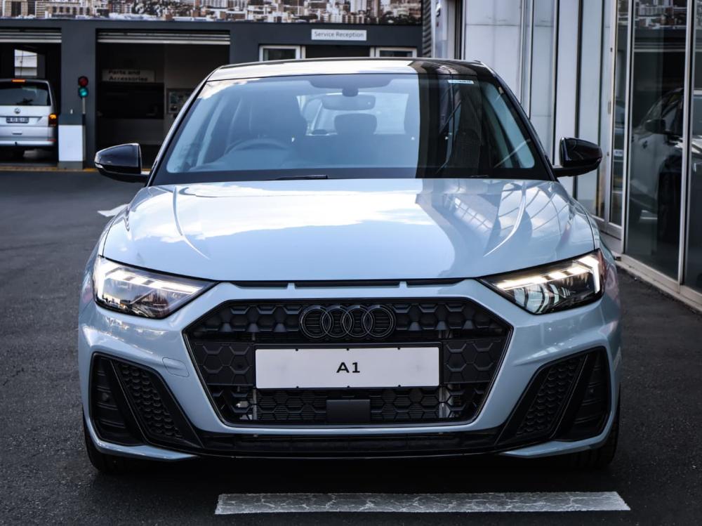 AUDI A1 SPORTBACK 30 TFSI BLACK EDITION S-TRONIC, image 2