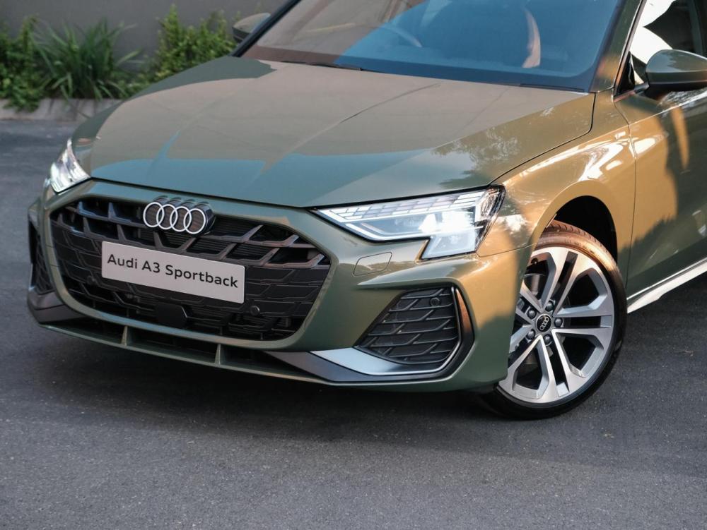 Audi A3 Sportback 35 TFSI S line Plus tiptronic, image 2