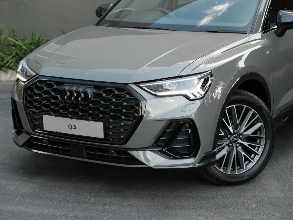 Audi Q3 Sportback Black Edition 35 TDI S tronic, image 2