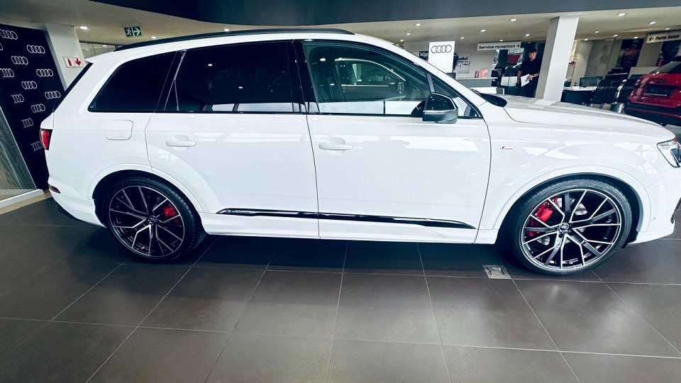 AUDI Q7 TFSI QUATTRO TIP BLACK EDITION (250kW), image 2