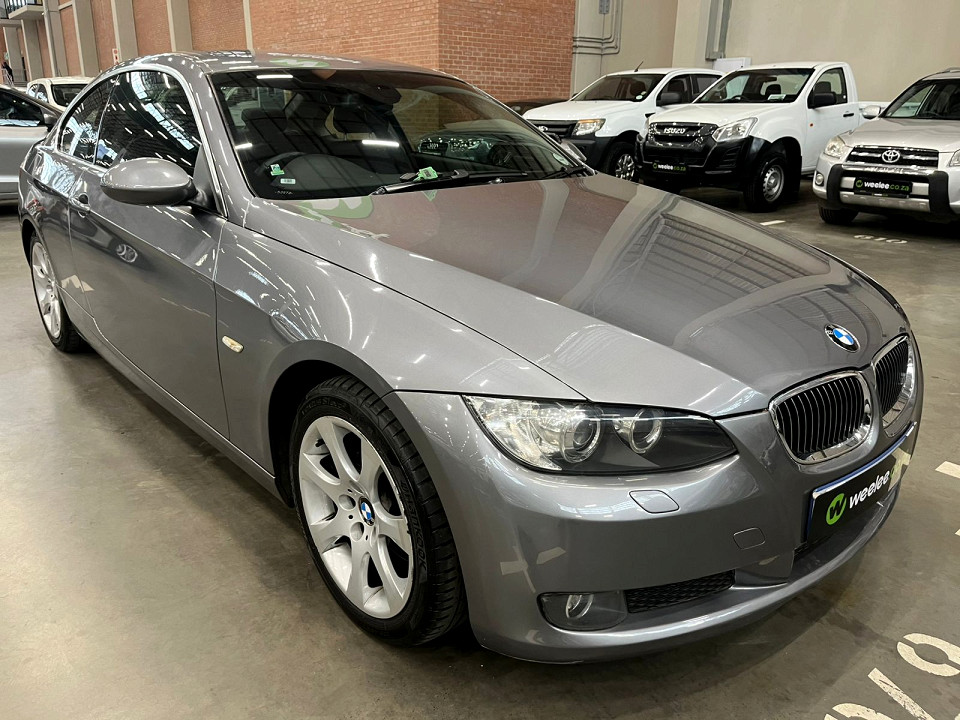 BMW 325i COUPE A/T (E92), image 1