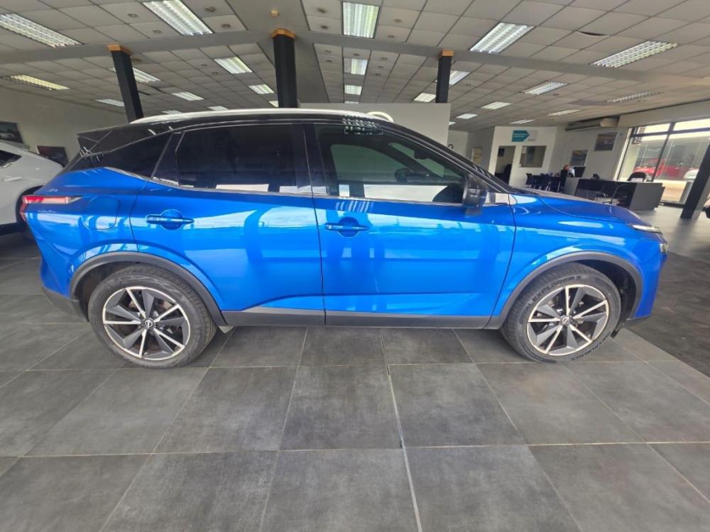 Nissan Qashqai 1.3T Acenta Plus Xtronic CVT  (2-Tone), image 2