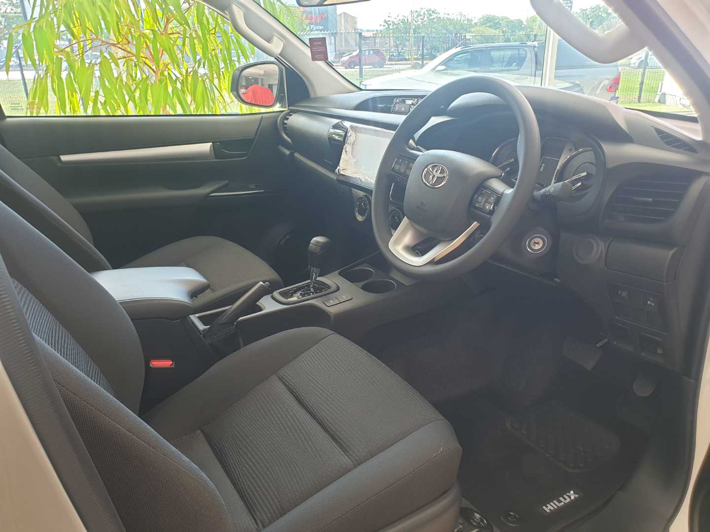 TOYOTA HILUX 2.4 GD-6 RB RAIDER A/T P/U S/C, image 2