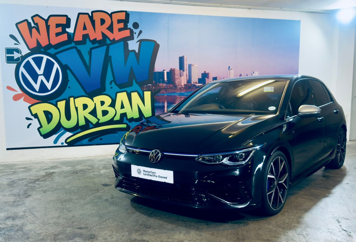 VOLKSWAGEN GOLF 8 2.0 TSI R DSG, image 1