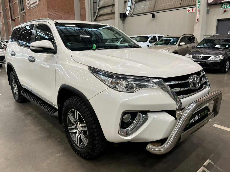 TOYOTA FORTUNER 2.4GD-6 R/B A/T, image 1