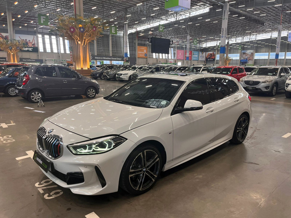 BMW 118i M Sport, image 2