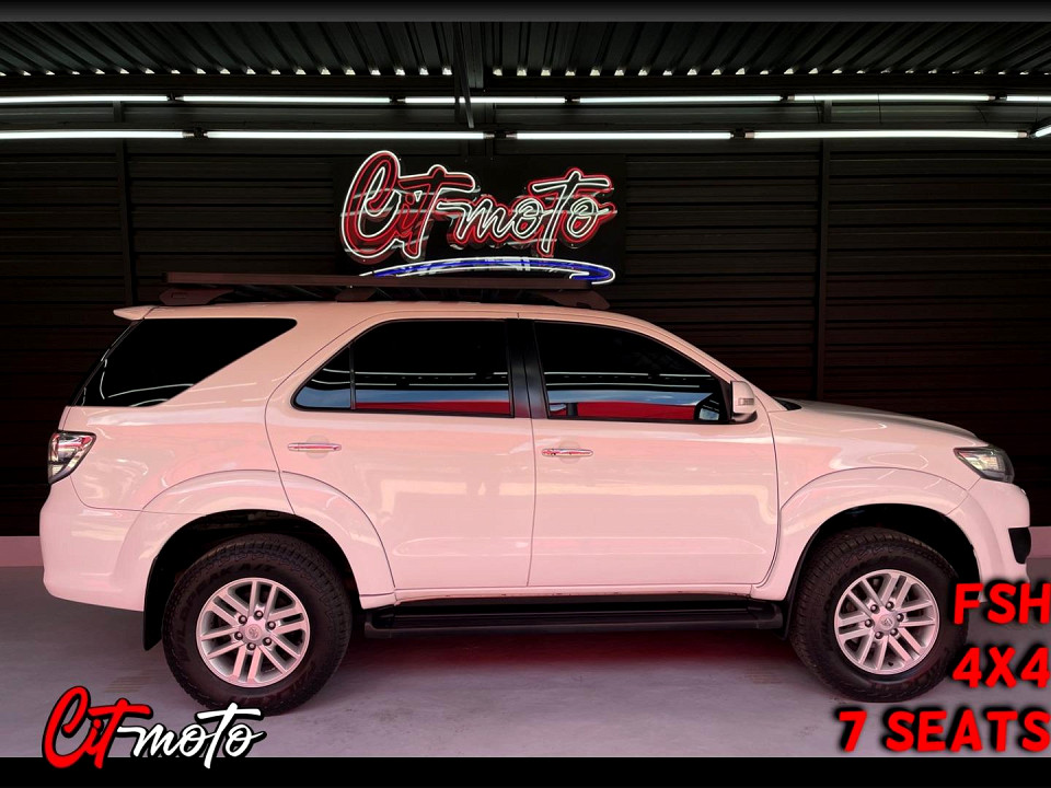 TOYOTA FORTUNER 4.0 V6 A/T 4X4, image 1