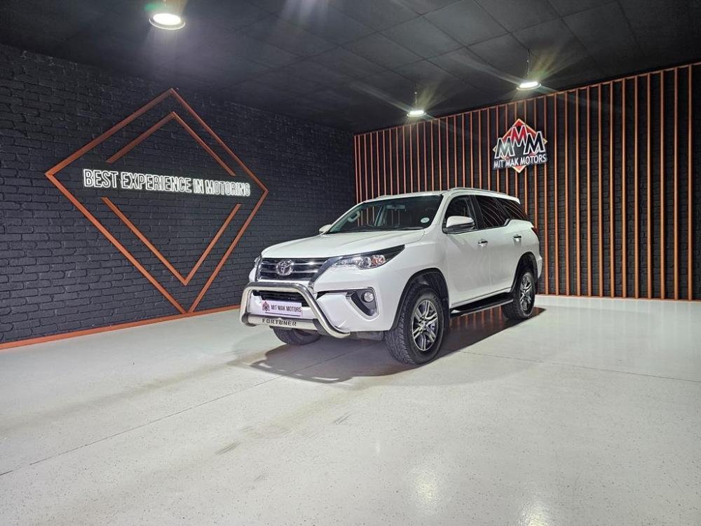 Toyota Fortuner 2.4GD-6 M/T, image 1