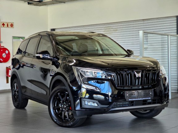 MAHINDRA XUV 700 2.0 AX7 A/T BLACK EDITION (7 SEAT), image 1