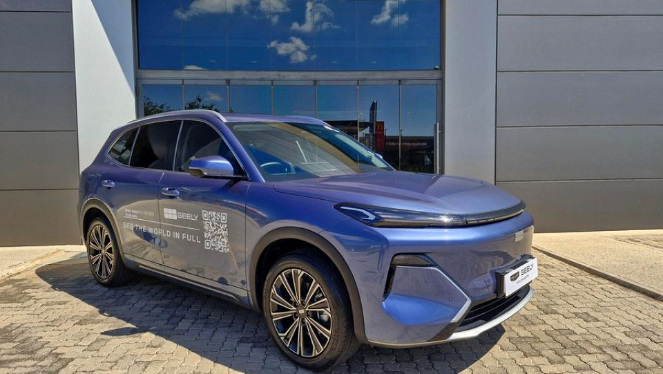 GEELY E5 EM-i APEX (PHEV), image 1