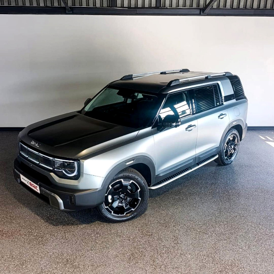 BAIC B30e 1.5T HEV PREMIUM ADVENTURE 4X4 DHT, image 2