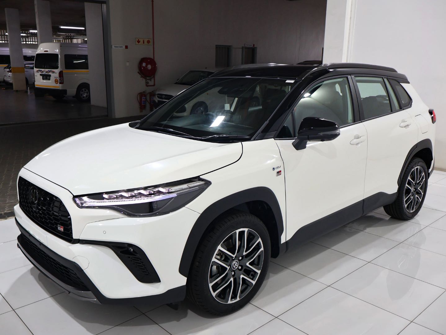 TOYOTA COROLLA CROSS 1.8 GR-S HYBRID, image 2