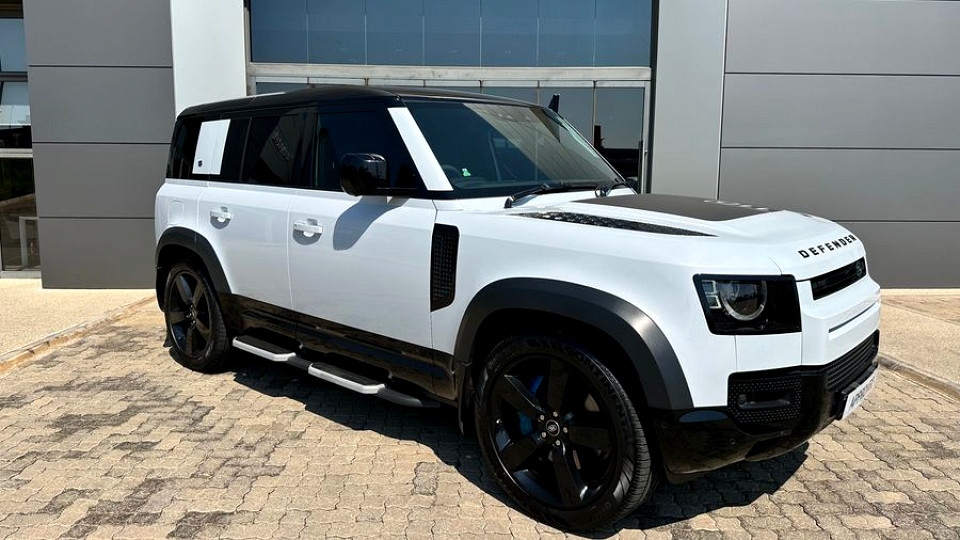 LAND ROVER DEFENDER 110 P525 V8 (386KW), image 1